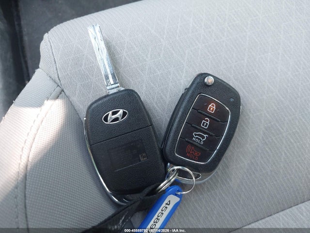 Hyundai TUCSON SE 2018 KM8J2CA47JU657322 Image 11