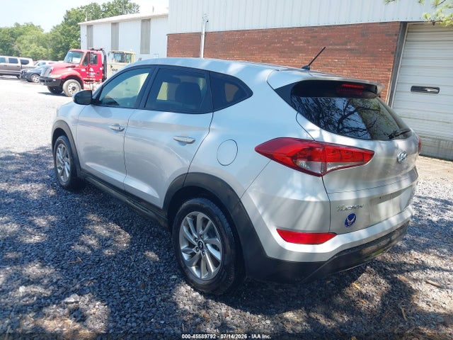 Hyundai TUCSON SE 2018 KM8J2CA47JU657322 Image 3
