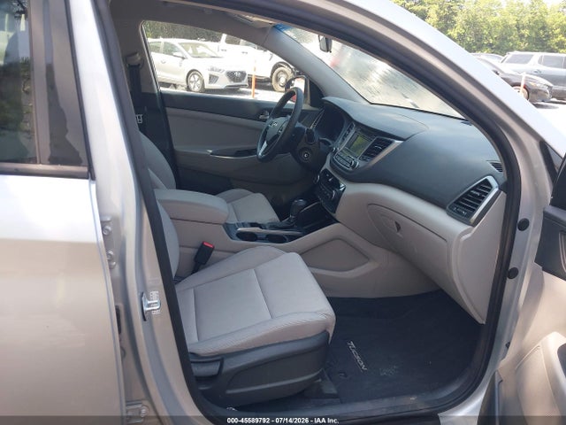 Hyundai TUCSON SE 2018 KM8J2CA47JU657322 Image 5