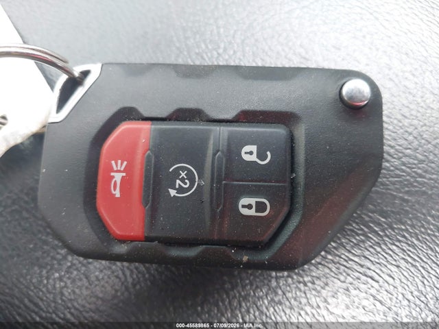Продаж на аукціоні авто 2022 Jeep Wrangler Unlimited Sahara Altitude, vin: 1C4HJXEN6NW192784, номер лоту: 45589865