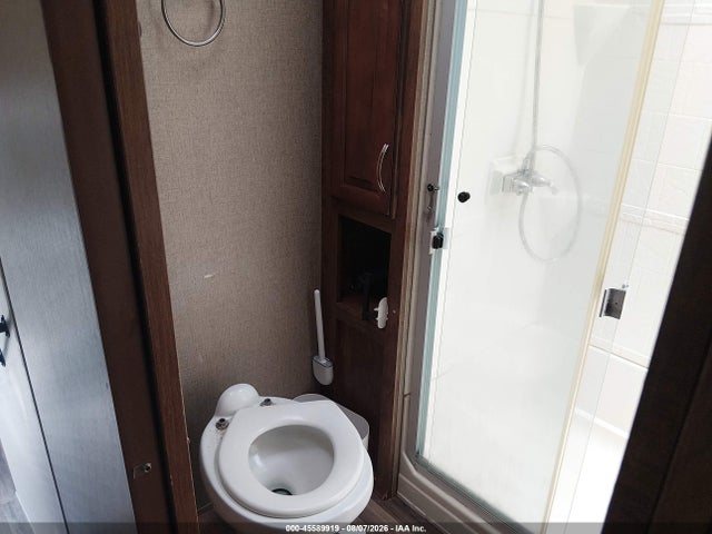 Coachmen Chaparrel 2016 5ZT3CH4BXGA313039 Image 14