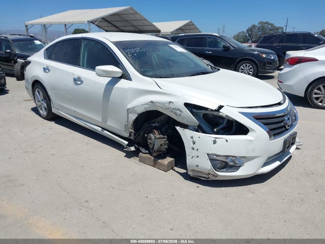 Nissan Altima 2.5 Sv 2015 1N4AL3AP7FC203831 Image 1