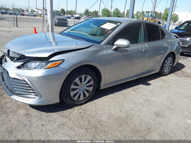 Toyota Camry Le Hybrid 2023 4T1C31AK3PU616008 Image 2