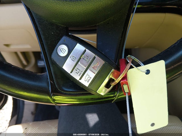 KIA SEDONA LX 2018 KNDMB5C1XJ6349100 Image 11