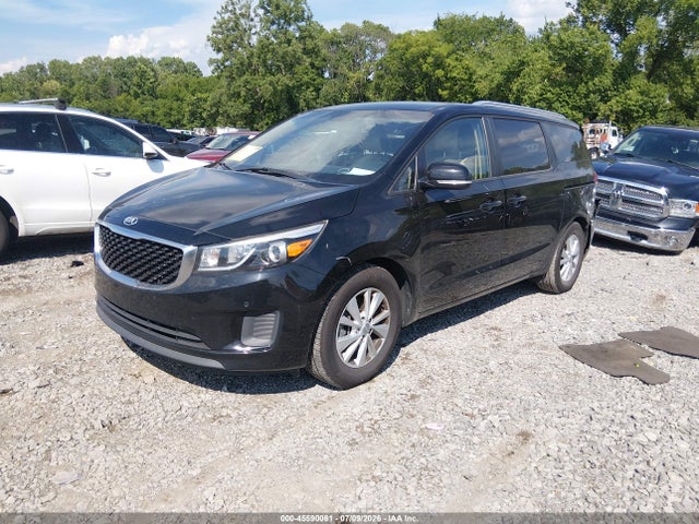 KIA SEDONA LX 2018 KNDMB5C1XJ6349100 Image 2