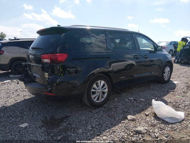 KIA SEDONA LX 2018 KNDMB5C1XJ6349100 Image 4