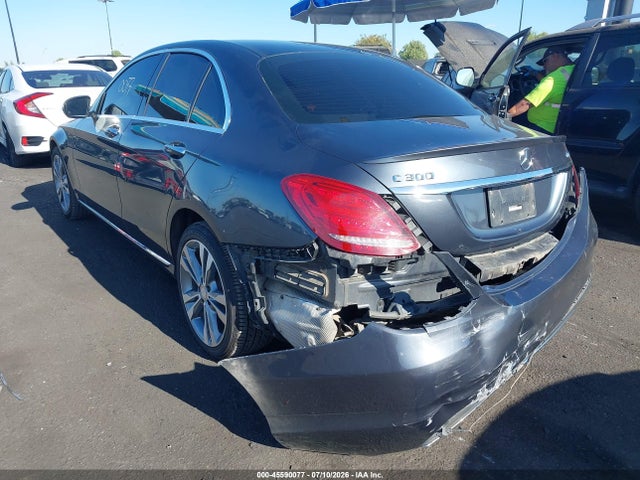 45590077 :رقم المزاد ، 55SWF4KB6FU053227 vin ، 2015 Mercedes-benz C 300 4matic مزاد بيع