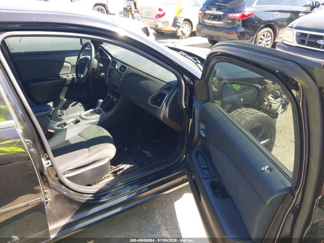 2012 Chrysler 200 Touring მანქანა იყიდება აუქციონზე, vin: 1C3CCBBG9CN224213, აუქციონის ნომერი: 45590094