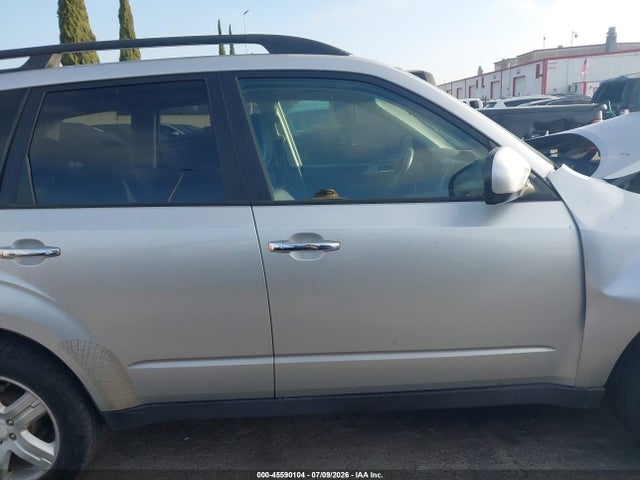 Продажа на аукционе авто 2010 Subaru Forester 2.5x Premium, vin: JF2SH6CCXAH789031, номер лота: 45590104