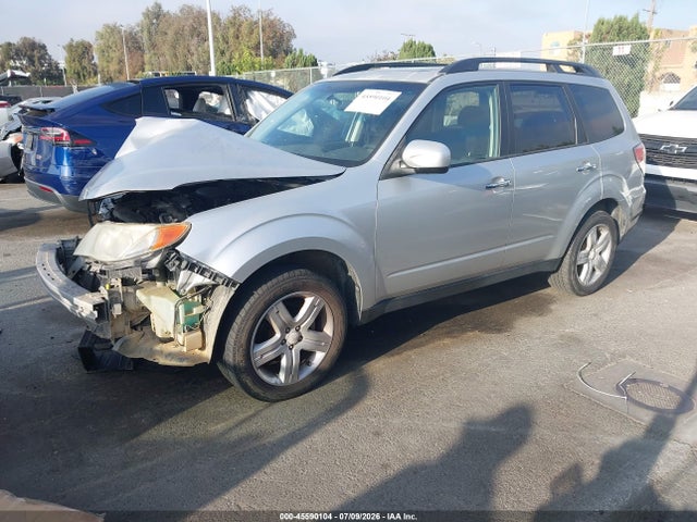 Продажа на аукционе авто 2010 Subaru Forester 2.5x Premium, vin: JF2SH6CCXAH789031, номер лота: 45590104