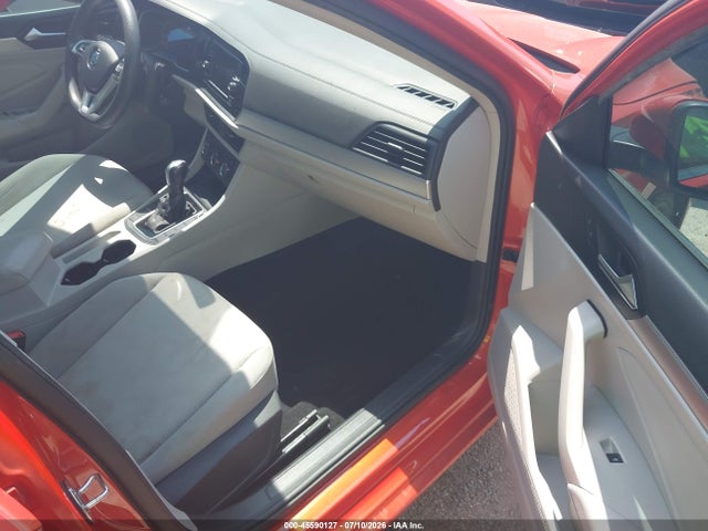 2019 Volkswagen Jetta 1.4t R-line/1.4t S/1.4t Se მანქანა იყიდება აუქციონზე, vin: 3VWC57BU1KM095060, აუქციონის ნომერი: 45590127