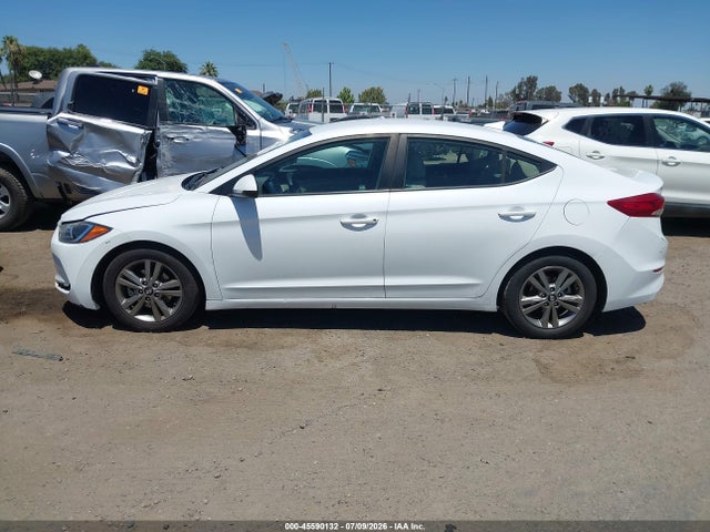 Hyundai ELANTRA SEL 2018 5NPD84LF5JH388588 Image 14