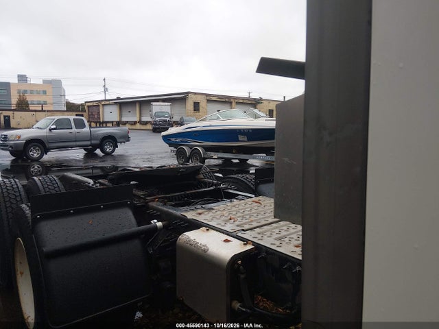 Продаж на аукціоні авто 2017 Mack Pinnacle, vin: 1M1AW07YXHM083181, номер лоту: 45590143