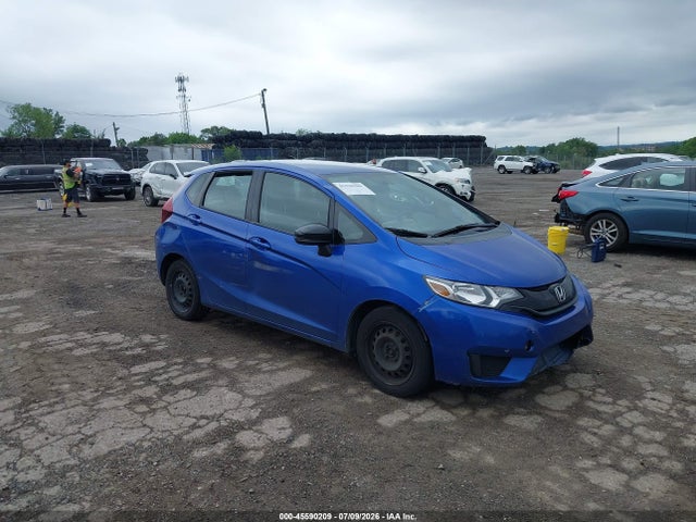 Honda FIT LX 2017 3HGGK5H51HM708290 Image 1