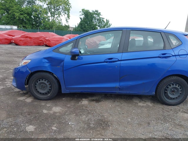 Honda FIT LX 2017 3HGGK5H51HM708290 Image 6