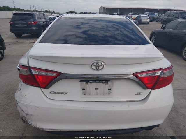 4T1BF1FK2HU792142 Toyota CAMRY SE