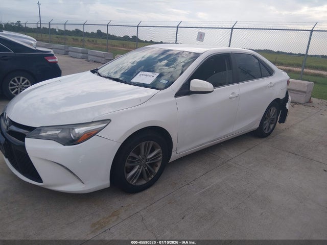4T1BF1FK2HU792142 Toyota CAMRY SE