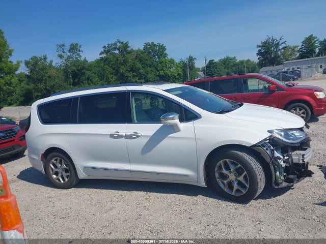 Продаж на аукціоні авто 2018 Chrysler Pacifica Limited, vin: 2C4RC1GG5JR139085, номер лоту: 45590361