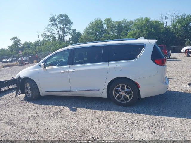 Продаж на аукціоні авто 2018 Chrysler Pacifica Limited, vin: 2C4RC1GG5JR139085, номер лоту: 45590361