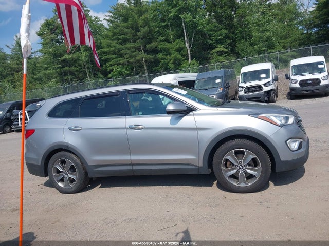 KM8SM4HF0GU155353 Hyundai Santa Fe Se