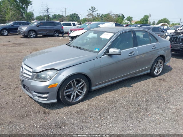 Продаж на аукціоні авто 2012 Mercedes-benz C 300 Sport 4matic, vin: WDDGF8BB8CR208000, номер лоту: 45590452