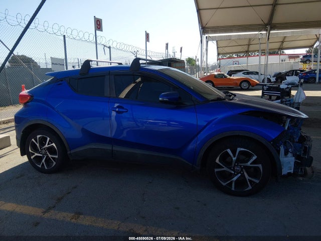 Toyota C-HR XLE 2018 NMTKHMBX9JR021297 Image 14