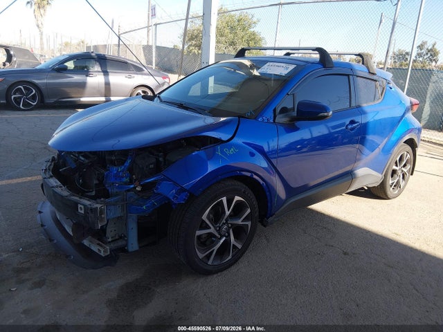 Toyota C-HR XLE 2018 NMTKHMBX9JR021297 Image 2