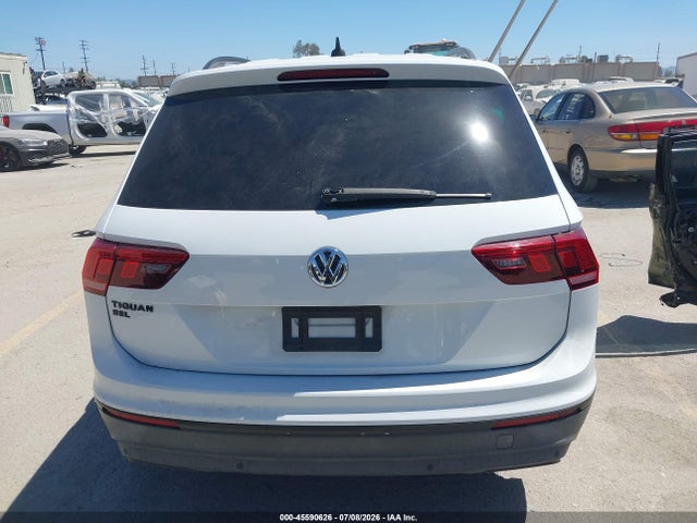 3VV3B7AX8LM003579 Volkswagen Tiguan 2.0t Se/2.0t Se R-line Black/2.0t Sel