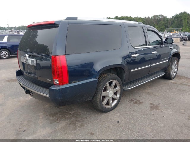 2007 Cadillac Escalade Esv Standard მანქანა იყიდება აუქციონზე, vin: 1GYFK668X7R269336, აუქციონის ნომერი: 45590682