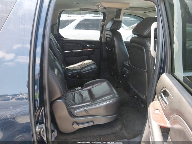 2007 Cadillac Escalade Esv Standard მანქანა იყიდება აუქციონზე, vin: 1GYFK668X7R269336, აუქციონის ნომერი: 45590682