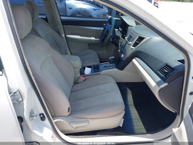 45590710 :رقم المزاد ، 4S3BMCC65E3023276 vin ، 2014 Subaru Legacy 2.5i Premium مزاد بيع