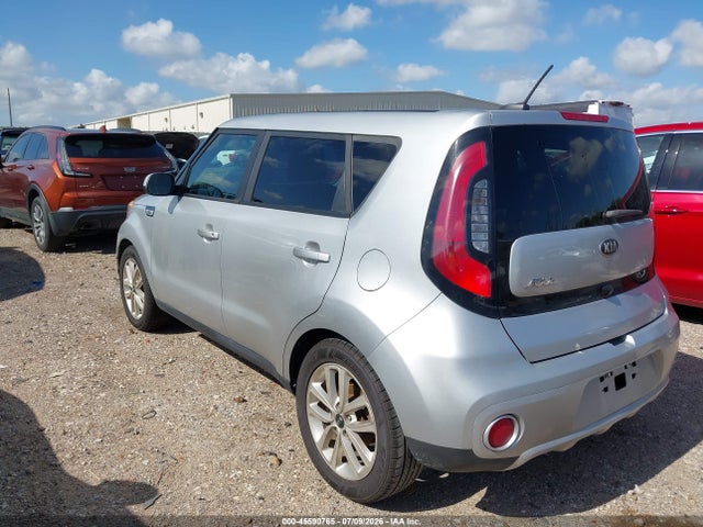 45590765 :رقم المزاد ، KNDJP3A53J7519726 vin ، 2018 Kia Soul + مزاد بيع