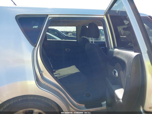 45590765 :رقم المزاد ، KNDJP3A53J7519726 vin ، 2018 Kia Soul + مزاد بيع