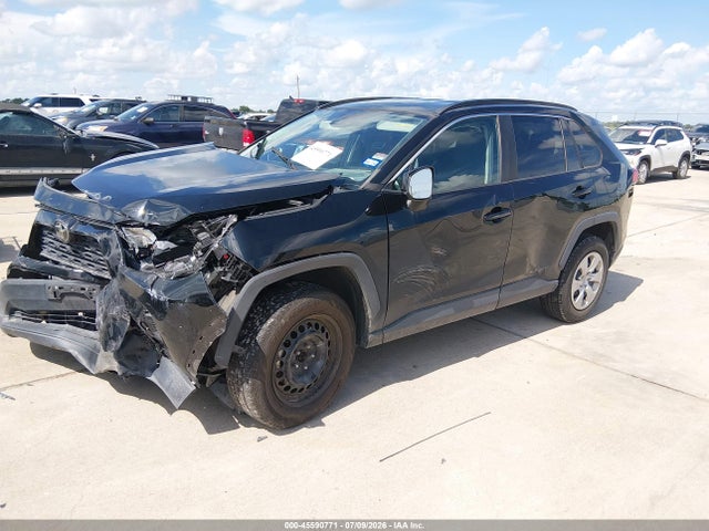 Toyota RAV4 LE 2021 2T3H1RFV7MC141545 Image 2
