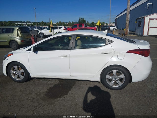 2013 Hyundai Elantra Gls მანქანა იყიდება აუქციონზე, vin: 5NPDH4AE2DH369351, აუქციონის ნომერი: 45590789