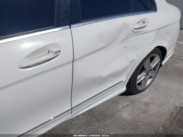 Aukcja sprzedaży 2010 Mercedes-benz C 300 Luxury/sport, vin: WDDGF5EB8AF442663, numer aukcji: 45590810