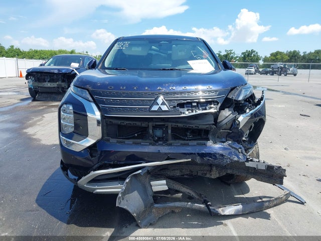 45590841 :رقم المزاد ، JA4J3UA83NZ011403 vin ، 2022 Mitsubishi Outlander Black Edition 2wd/se 2.5 2wd/se Launch Edition 2wd مزاد بيع