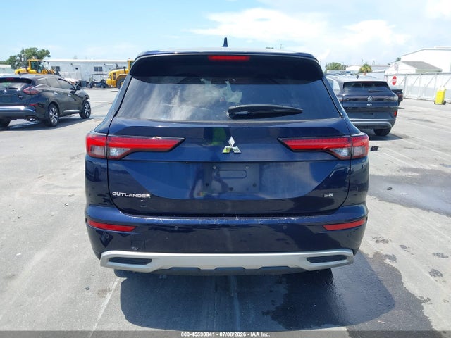 45590841 :رقم المزاد ، JA4J3UA83NZ011403 vin ، 2022 Mitsubishi Outlander Black Edition 2wd/se 2.5 2wd/se Launch Edition 2wd مزاد بيع