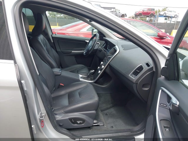 Volvo Xc60 T6 Drive-e Platinum 2016 YV449MDM0G2778872 Image 5