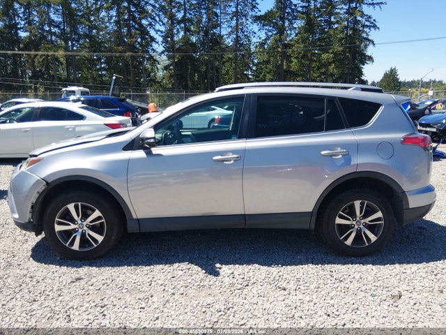 Toyota Rav4 Xle 2017 2T3RFREVXHW574255 Image 14