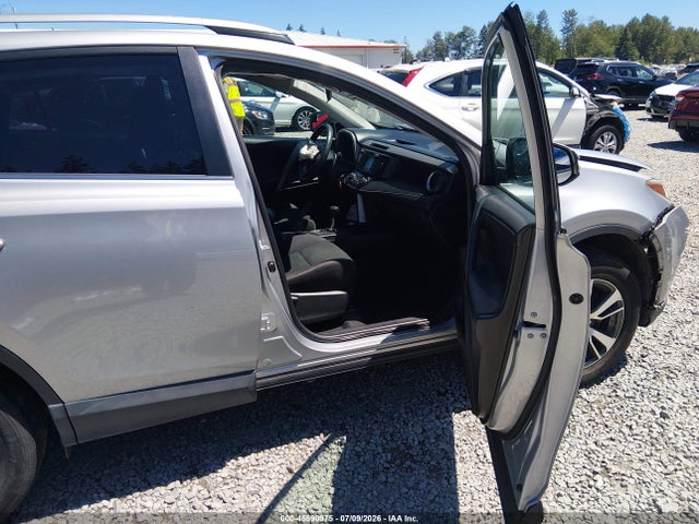 Toyota Rav4 Xle 2017 2T3RFREVXHW574255 Image 5