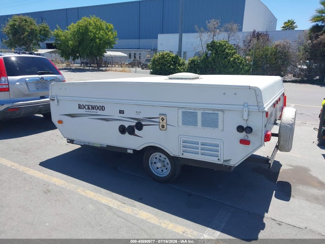 Rockwood Freedom 2014 4X4CFM413ED291190 Image 3
