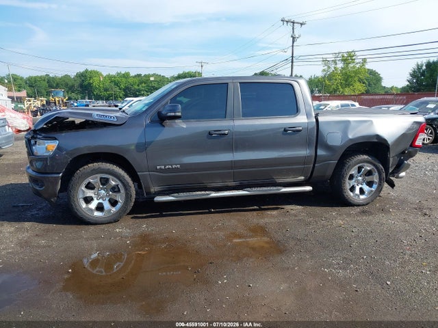45591001 :رقم المزاد ، 1C6SRFFT4NN361493 vin ، 2022 Ram 1500 Big Horn  4x4 5'7 Box مزاد بيع