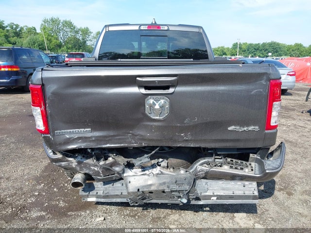 45591001 :رقم المزاد ، 1C6SRFFT4NN361493 vin ، 2022 Ram 1500 Big Horn  4x4 5'7 Box مزاد بيع