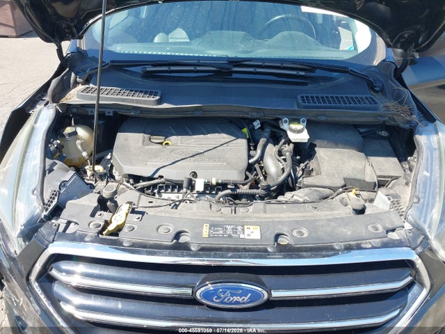 1FMCU9GD9HUD42884 Ford ESCAPE SE