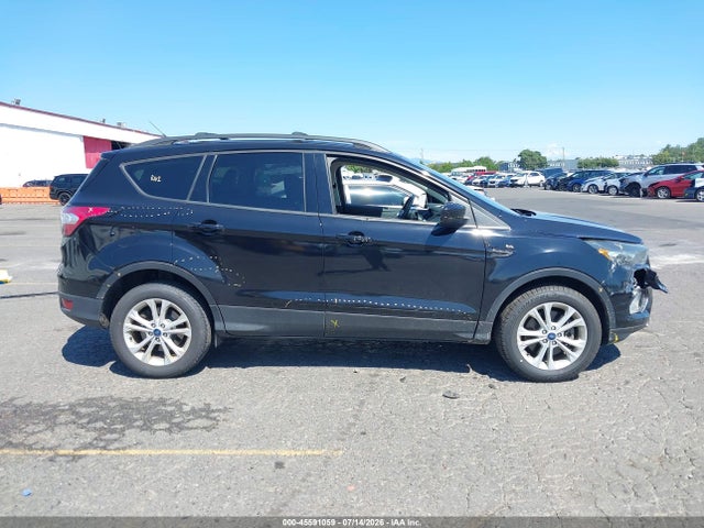 1FMCU9GD9HUD42884 Ford ESCAPE SE