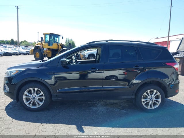 1FMCU9GD9HUD42884 Ford ESCAPE SE