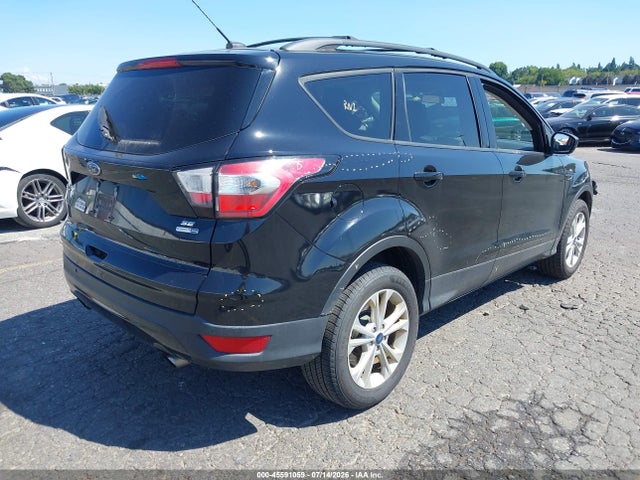 1FMCU9GD9HUD42884 Ford ESCAPE SE