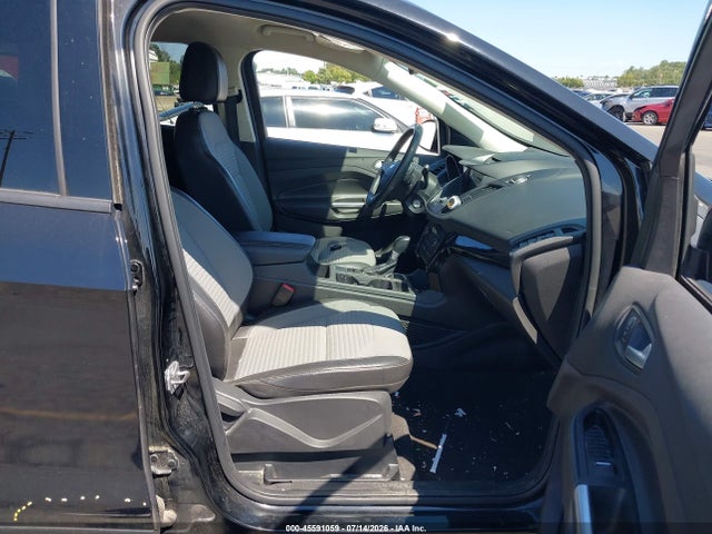 1FMCU9GD9HUD42884 Ford ESCAPE SE