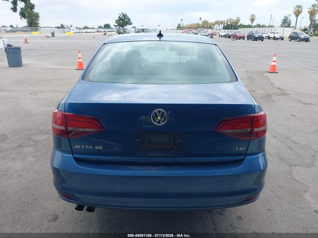 3VWDB7AJXHM375329 Volkswagen Jetta 1.4t Se